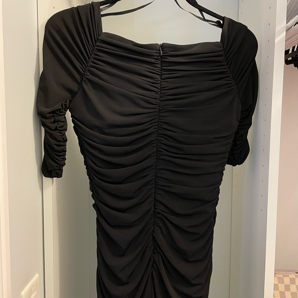 Laundry by shelli segal off the shoulder ruched black dress - Picture 5 of 5
